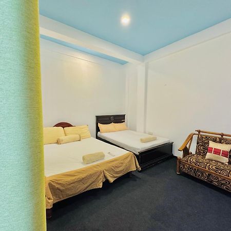 Sea Breeze Guest House Negombo Esterno foto